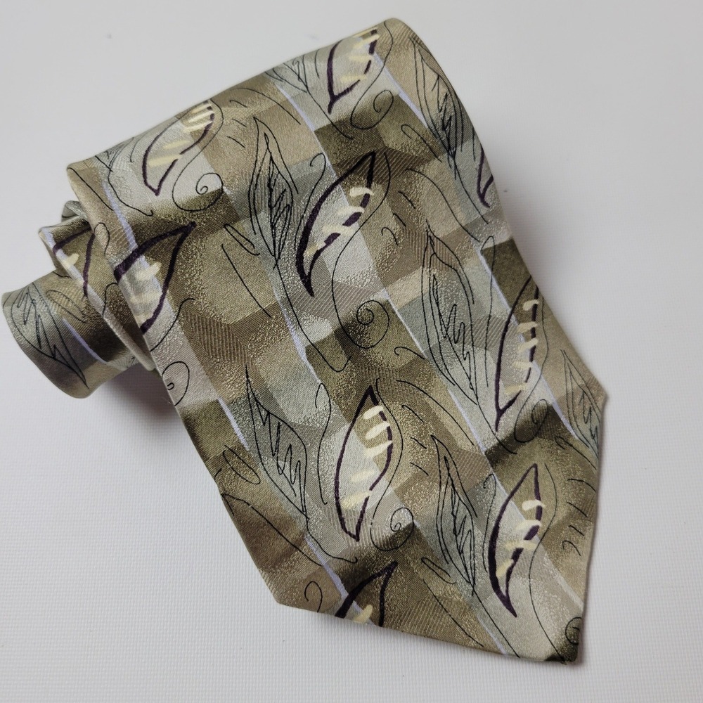 J. Garcia Mens Silk Tie Lunch Collection Seventeen Green Abstract Botanical 4in